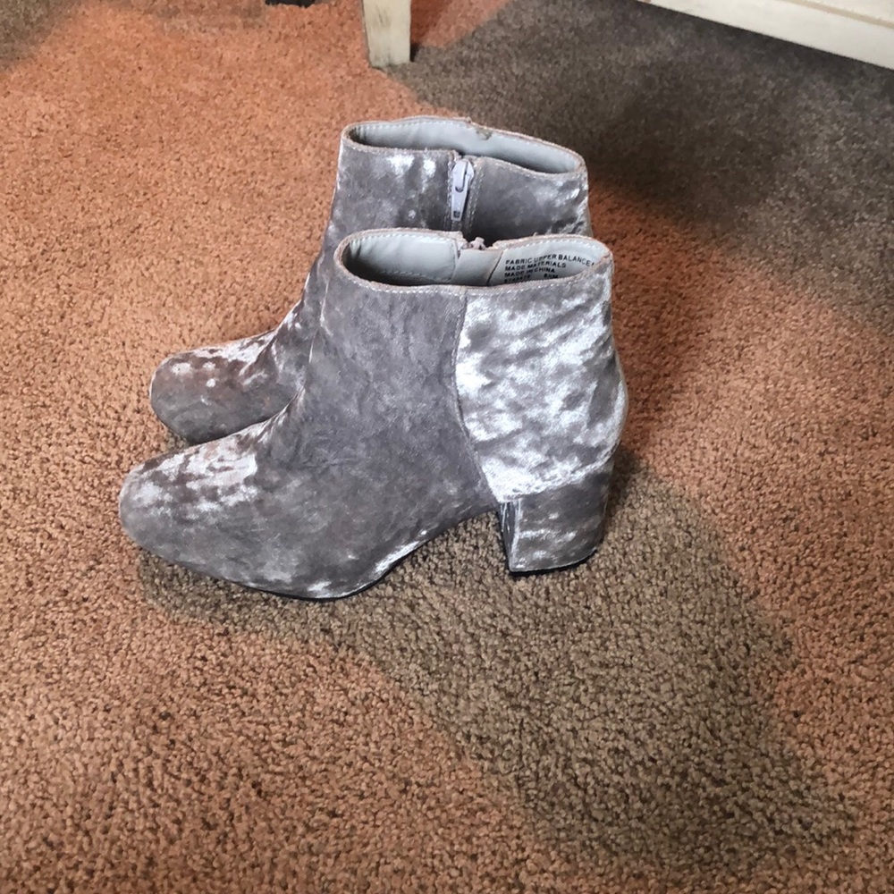 Velvet booties